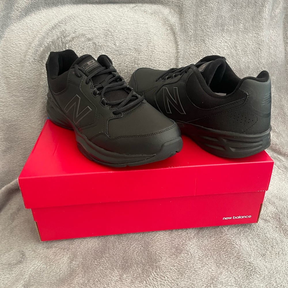 New Balance Men's All-Black Sneakers